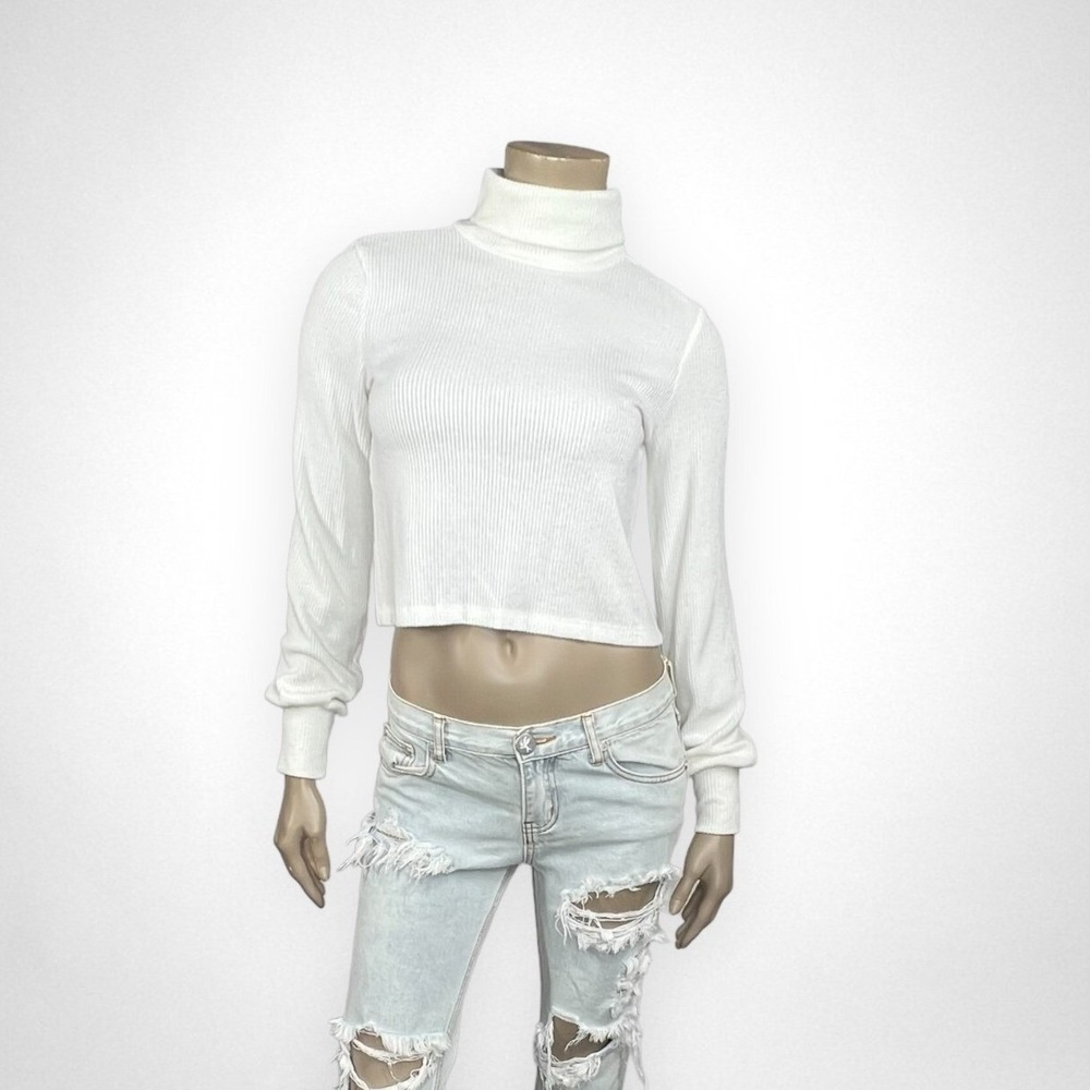 AEROPOSTALE XS Long Sleeve Long Sleeve Cropped Turtleneck White‎ Tee Casual